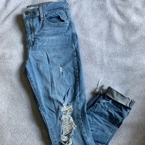 Levi’s High Rise Super Skinny 720 distressed jeans